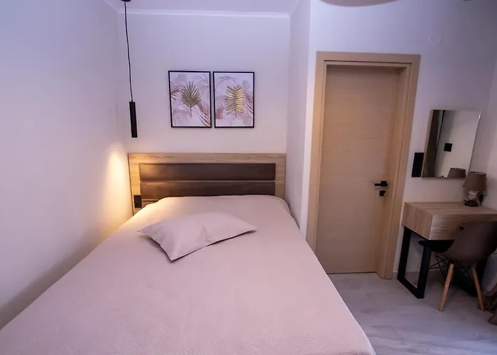 Dimitra House
